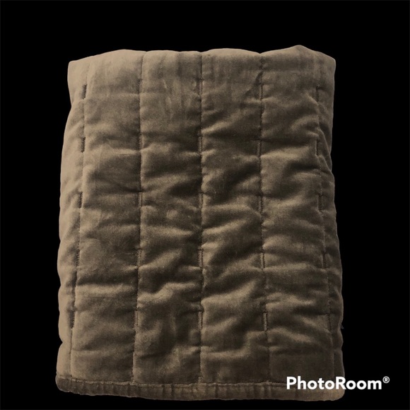 NWOT Channel Stitch Velvet Quilt Sham Charcoal- Threshold - Picture 7 of 9